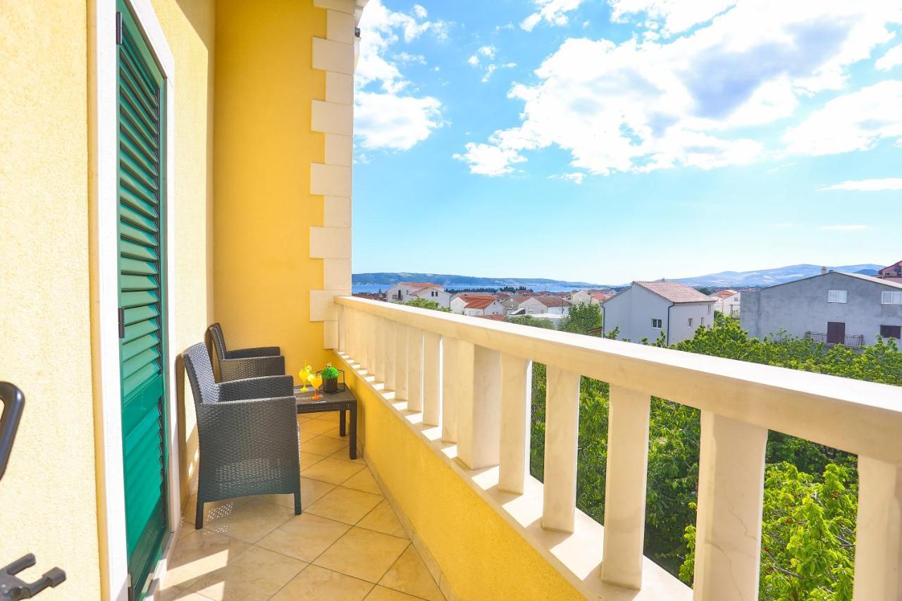 Apartments Maris Каштела Экстерьер фото