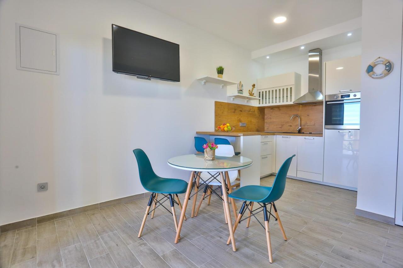 Apartments Maris Каштела Экстерьер фото